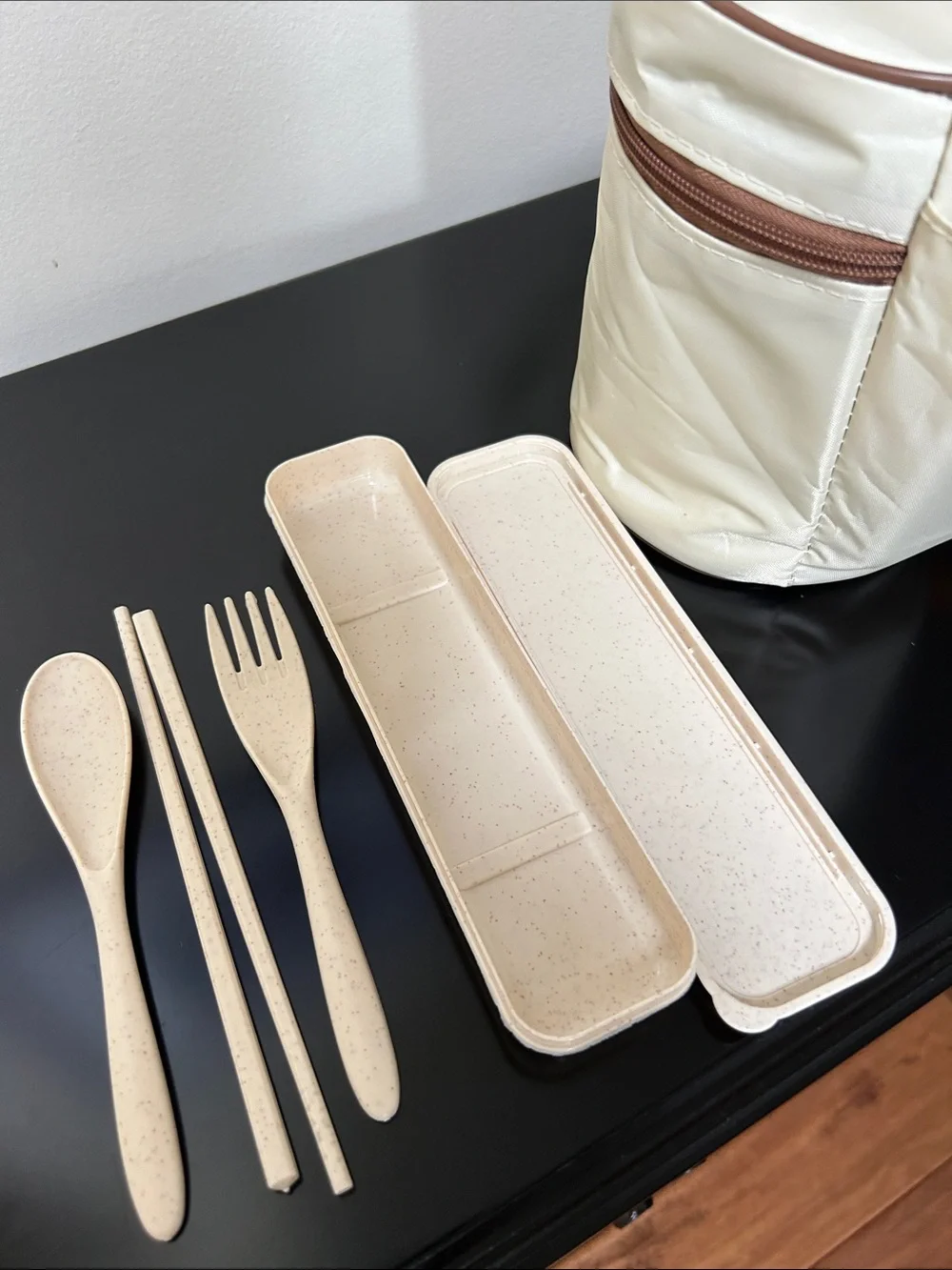 Cream Lunch Box Cooler Bag with Brown Trim
